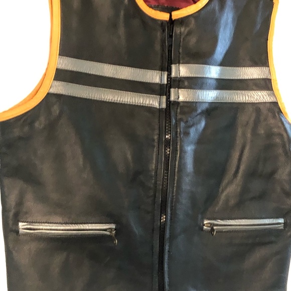 Biker sleeveless leather vest - Picture 3 of 4